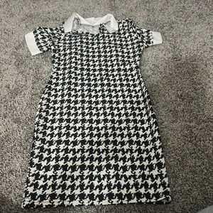 The little black / white dress